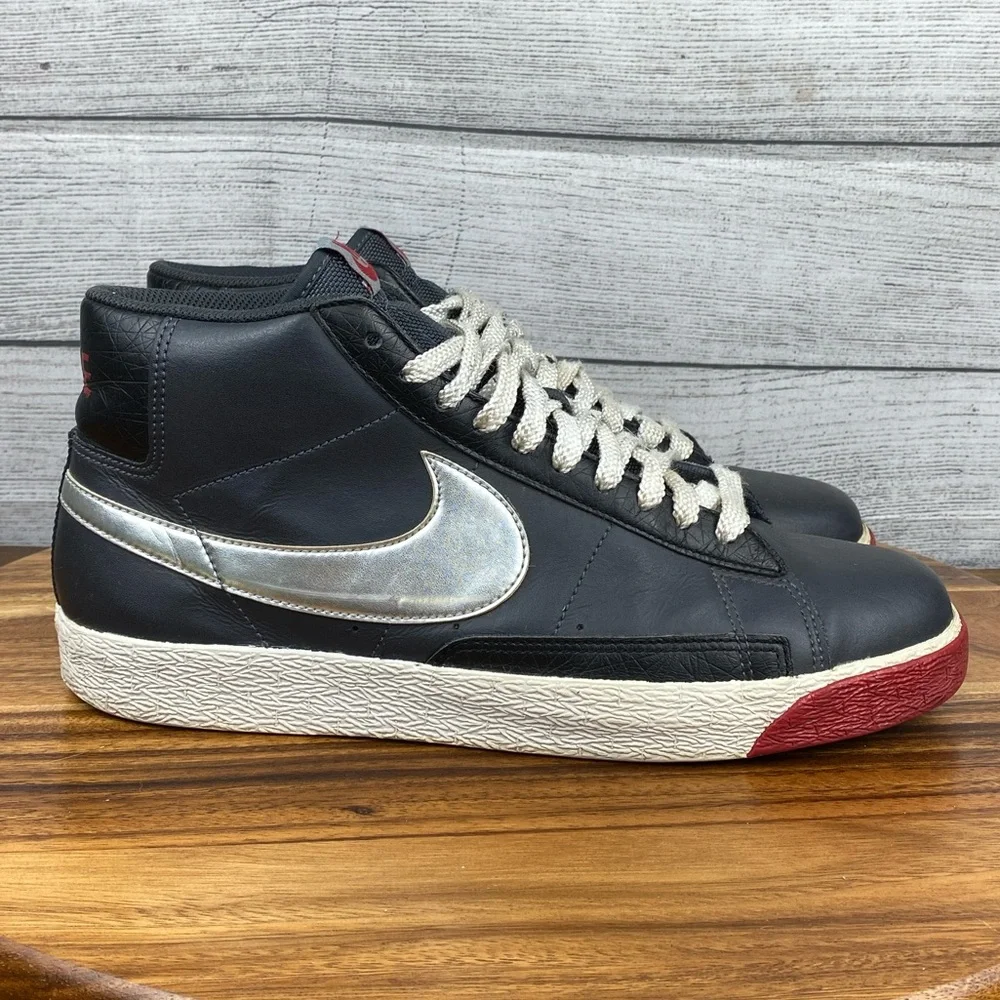 Y2K Nike Blazer High Anthracite Silver Red Sneaker 315877-001 Men Shoe Size 10.5